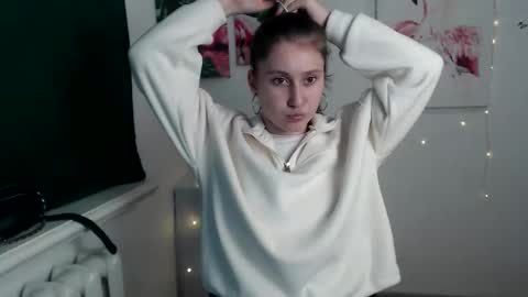 kamilla_love_ online show from October 15, 1:57 pm