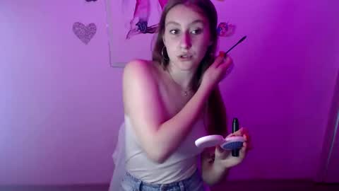 kamilla_love_ online show from September 13, 2:03 pm