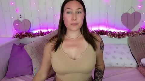kamrynmarie69 online show from January 14, 2:27 am