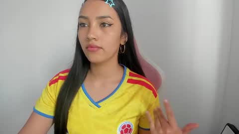 karely_sweet_ online show from July 7, 7:27 pm
