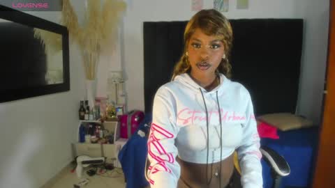 karen_adamss online show from April 2, 2:53 am