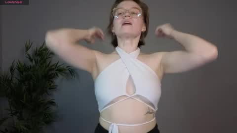 Karen online show from April 1, 1:41 pm