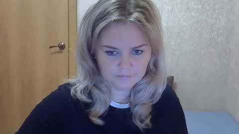 karennelsonx online show from November 4, 3:06 pm