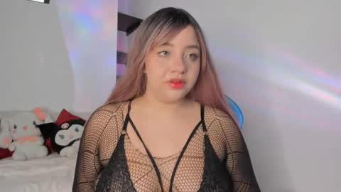kariina_wong online show from June 3, 7:19 pm