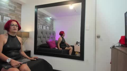  Karina Taylor  online show from October 10, 11:20 pm