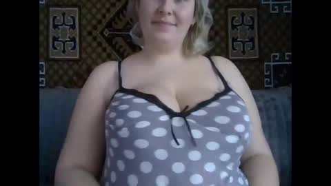 Karilina Hi online show from January 28, 10:12 am