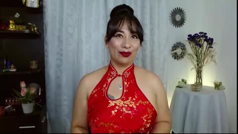 karime lee online show from October 8, 12:15 am