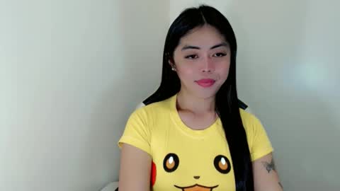 I AM BELLE online show from April 3, 1:31 pm