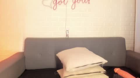 Kari online show from September 19, 11:20 am