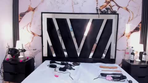 KarinaSimonz online show from September 14, 8:40 pm