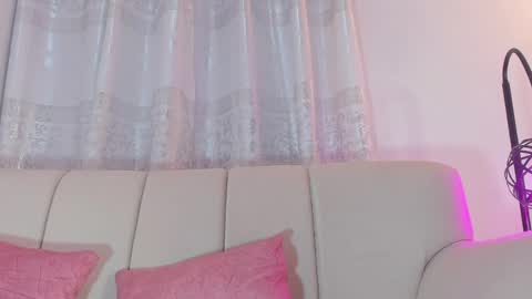 Karlita online show from April 18, 4:26 am