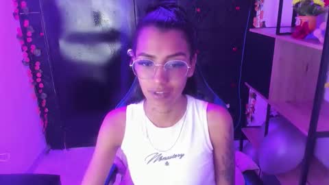 karlaslutskinny__ online show from March 31, 8:42 pm