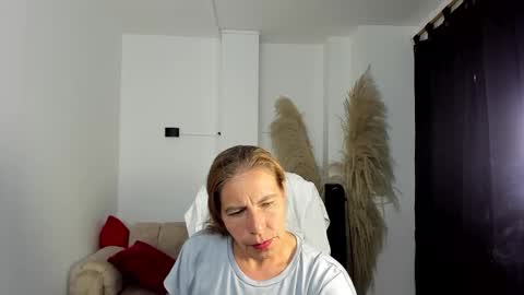 KARLYE online show from March 25, 1:22 am