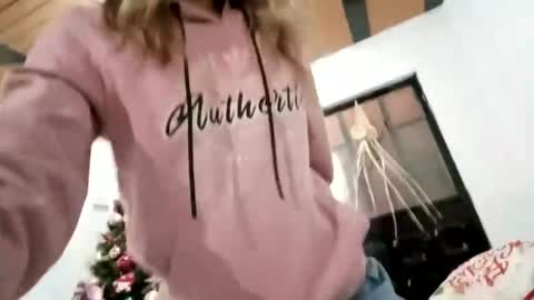 karol_goode online show from December 31, 11:39 pm