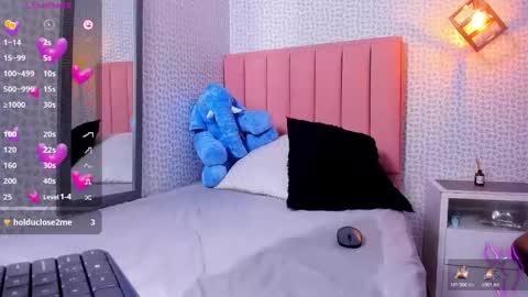 karolagrey online show from March 10, 1:15 pm