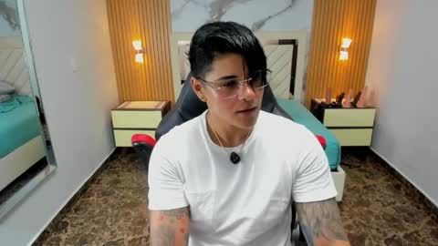 Karoll online show from April 22, 7:11 pm