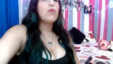 karoline_lov2 online show from January 31, 8:18 pm