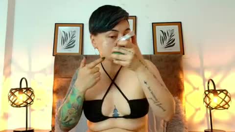 kat paradisse online show from July 22, 12:17 pm