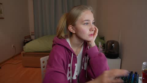 katcontrol online show from December 21, 2:47 pm