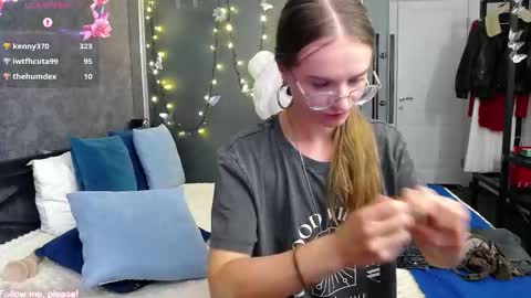 .Be kind and gentle with me and I will do my best for you.   online show from September 16, 10:34 am