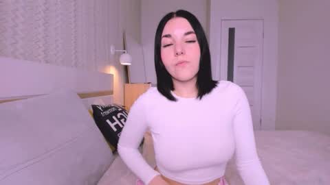 KATE online show from April 19, 6:46 am