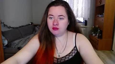 KateeFox online show from March 21, 8:30 am