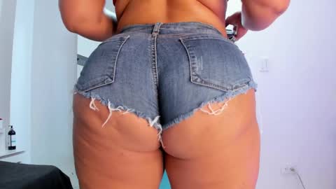 Katherine Foster online show from September 14, 5:00 pm