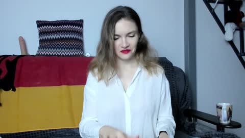 Katherine online show from December 6, 3:55 pm