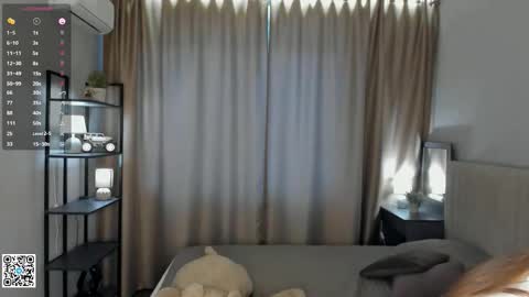 Lola online show from February 18, 4:11 am