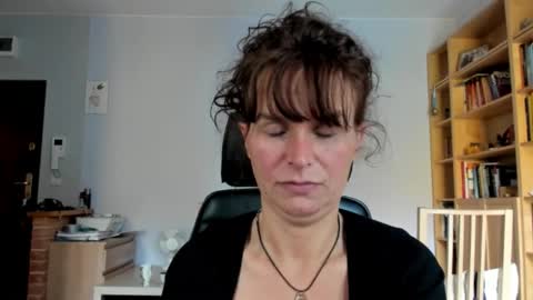 KATHY online show from October 25, 1:41 pm