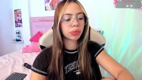 valentina  online show from November 8, 12:59 am