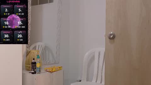 . . KATIA . . online show from July 17, 7:39 pm