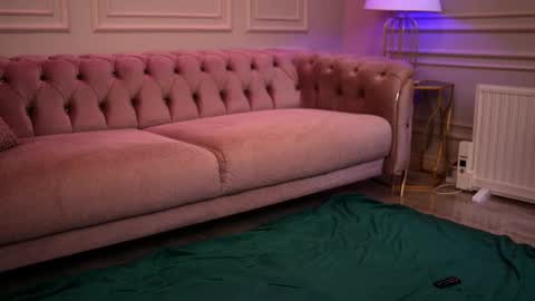 Katie online show from January 7, 7:39 pm