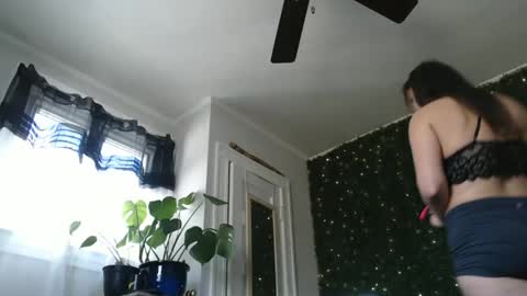 Kate online show from March 9, 6:21 pm