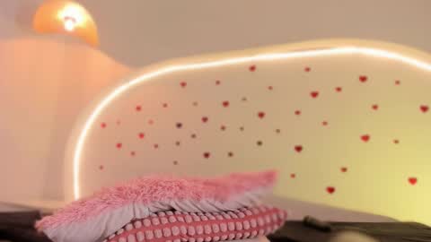 Katy  IGPeach kat666 online show from February 12, 2:19 pm