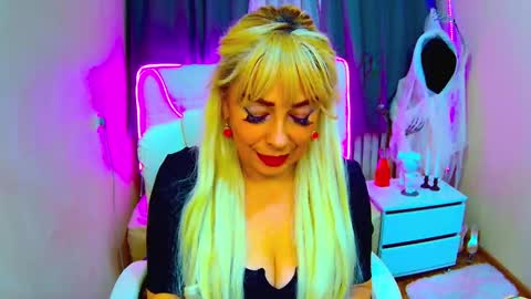 katrinacharm online show from October 10, 1:05 pm