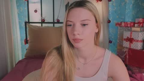 katt_yy online show from January 7, 6:50 am