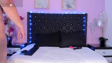 Katte online show from December 12, 3:48 pm