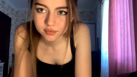 Molly online show from May 31, 1:17 pm