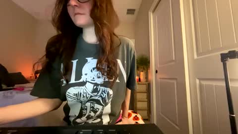 Josie live show Tuesday Wednesday and Thursday online show from October 12, 9:06 pm