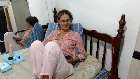 angel online show from February 26, 11:04 pm