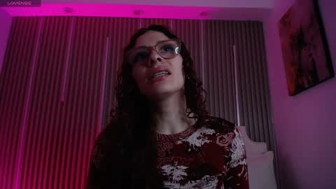 Katy Van online show from April 1, 8:39 pm