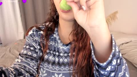    online show from December 22, 9:42 pm