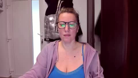 Katy online show from February 9, 6:37 am