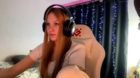 Amia online show from March 12, 5:59 pm