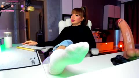 kaylee online show from April 25, 3:53 pm