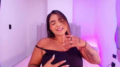 kaylie evans online show from May 2, 11:57 am