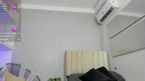 Kayna online show from November 4, 8:14 pm