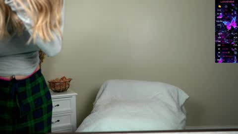 EliandKylie online show from March 1, 3:53 am