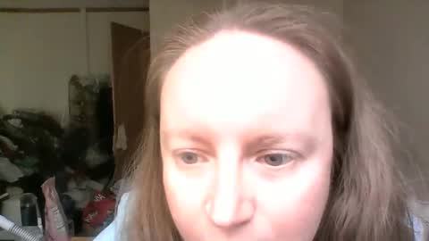 kcandler27 online show from October 19, 7:38 pm